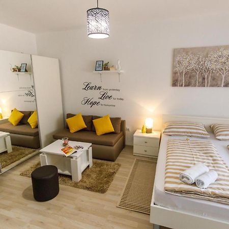 Gorgeous Home In Knin With Kitchen Kovacic Eksteriør bilde